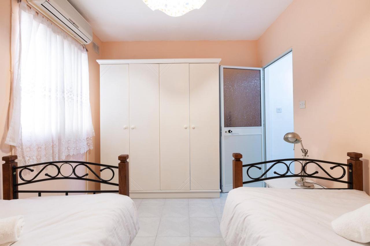 Ne1 - Lovely 2 Bedroom Apartment. Perfect Location Mellieħa Buitenkant foto