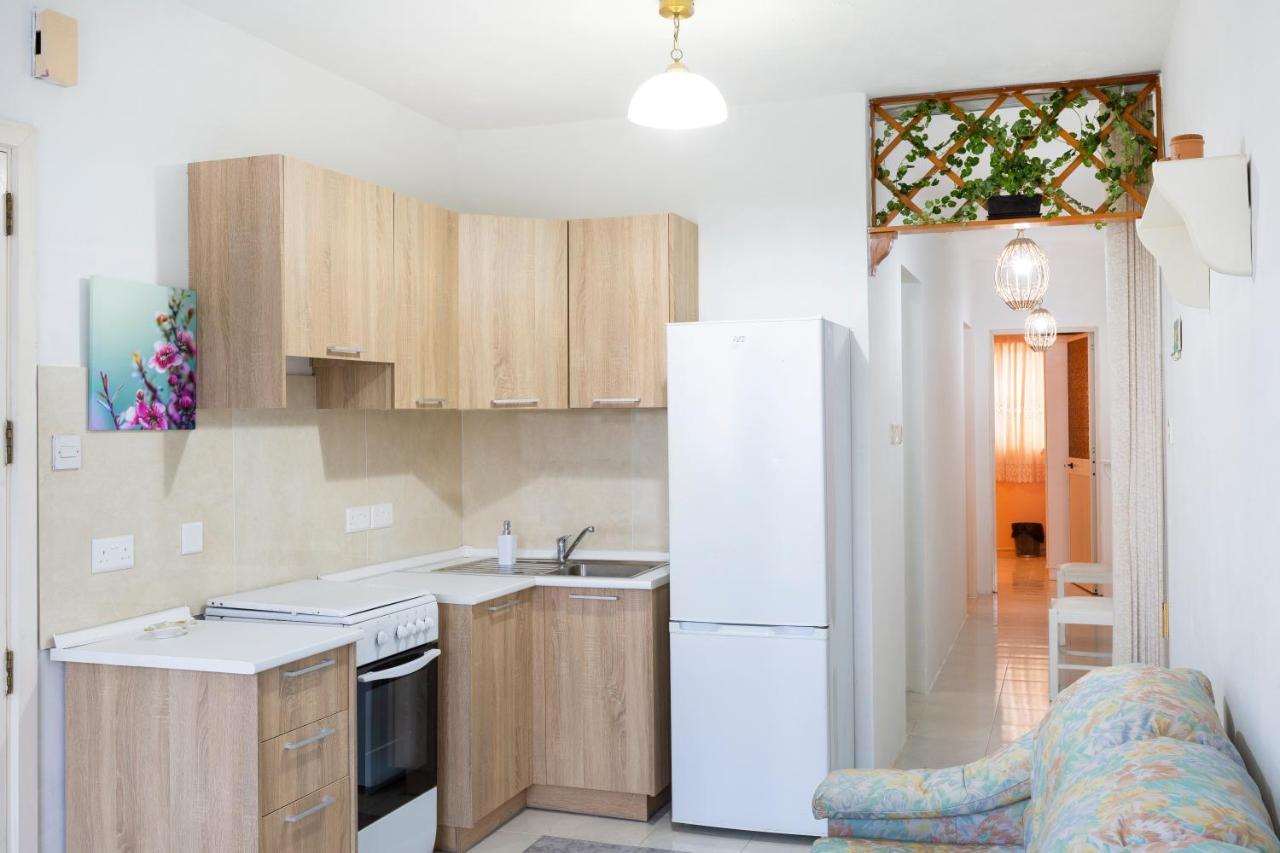 Ne1 - Lovely 2 Bedroom Apartment. Perfect Location Mellieħa Buitenkant foto